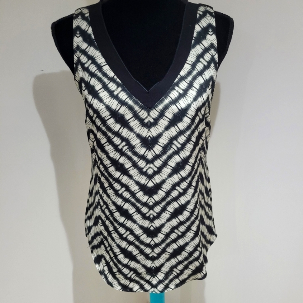 Iris Setlakwe Womens V-Neck Sleeveless Printed Chiffon Blouse Size 4 Black White